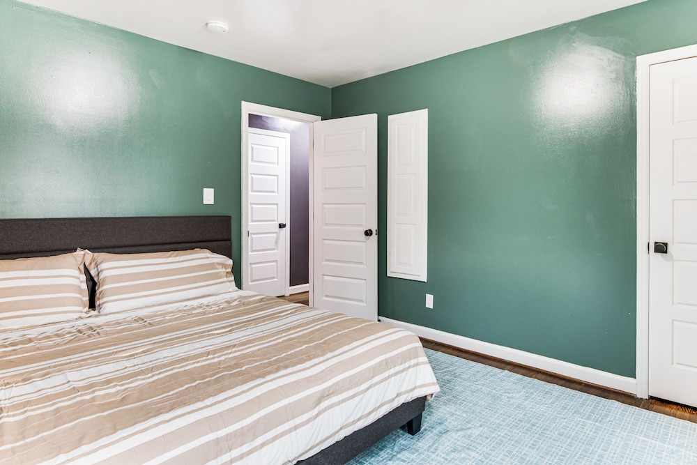 6 Mi to Spectrum Center: Spacious Getaway w/ Deck