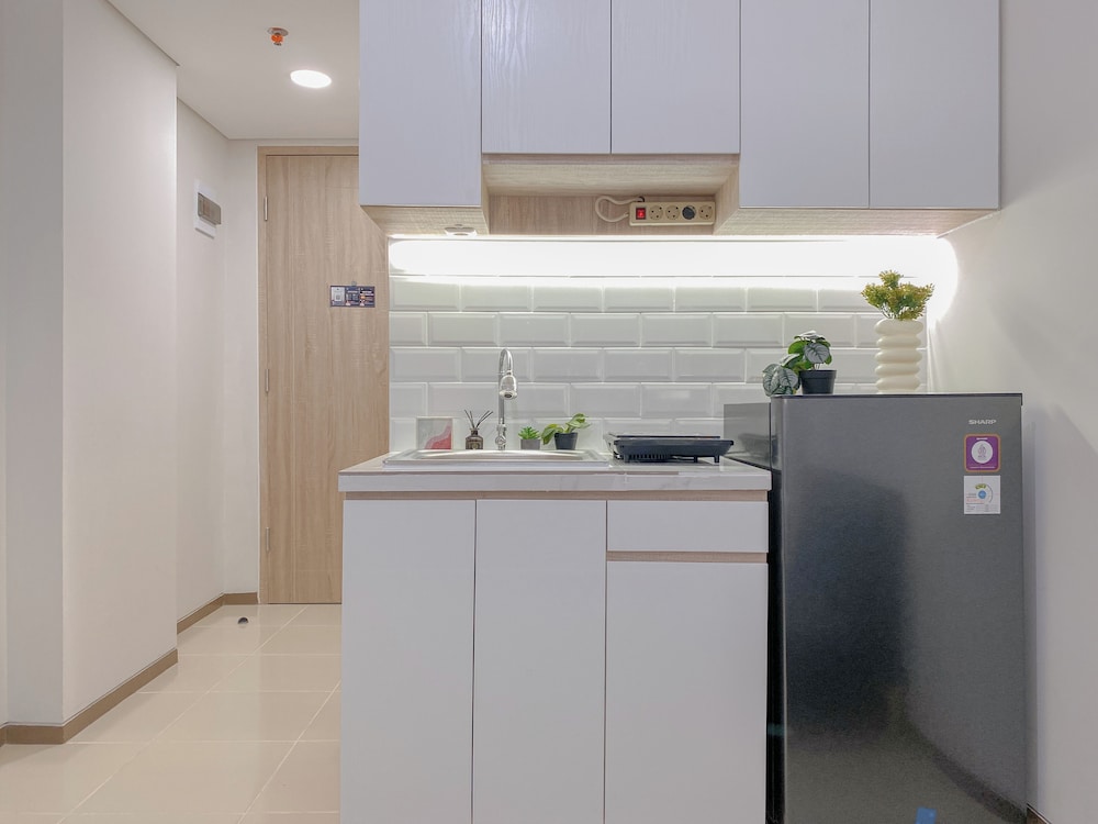 Best Deal And Homey Studio At Meikarta Apartment