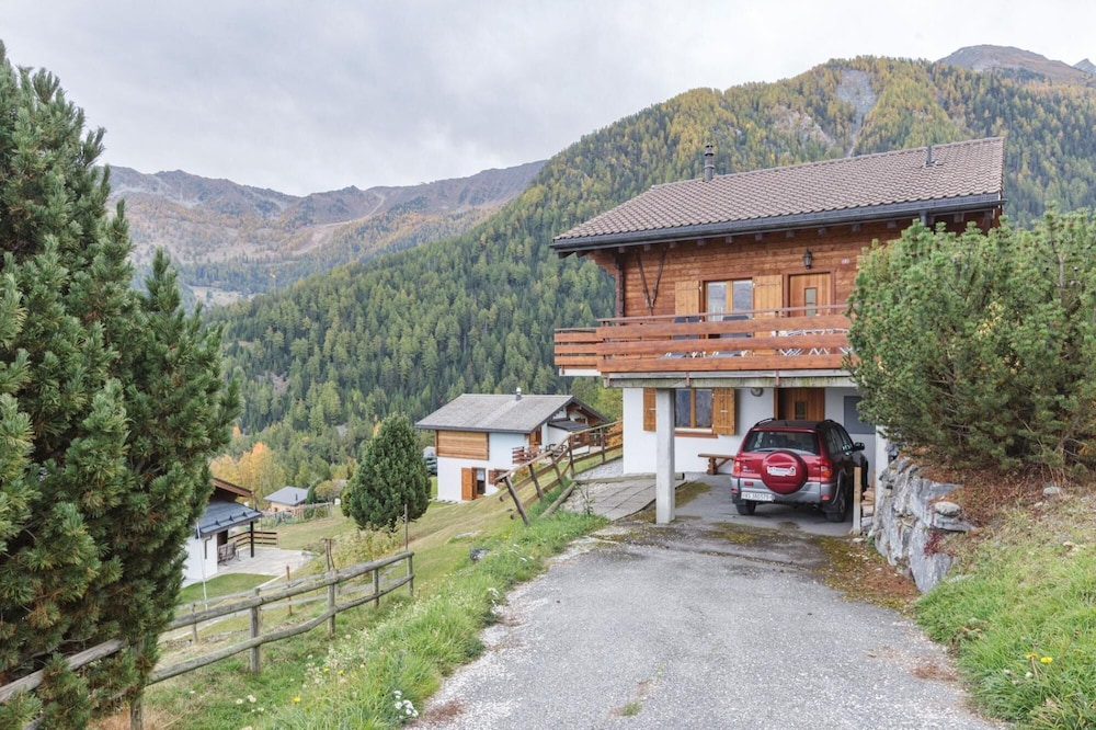 La Taniere - Cozy Chalet With Incredible Views and Parking