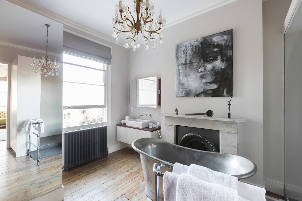 Ardilaun Road by Onefinestay