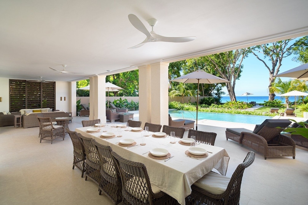 Sea Grove House 5 Bedroom Villa