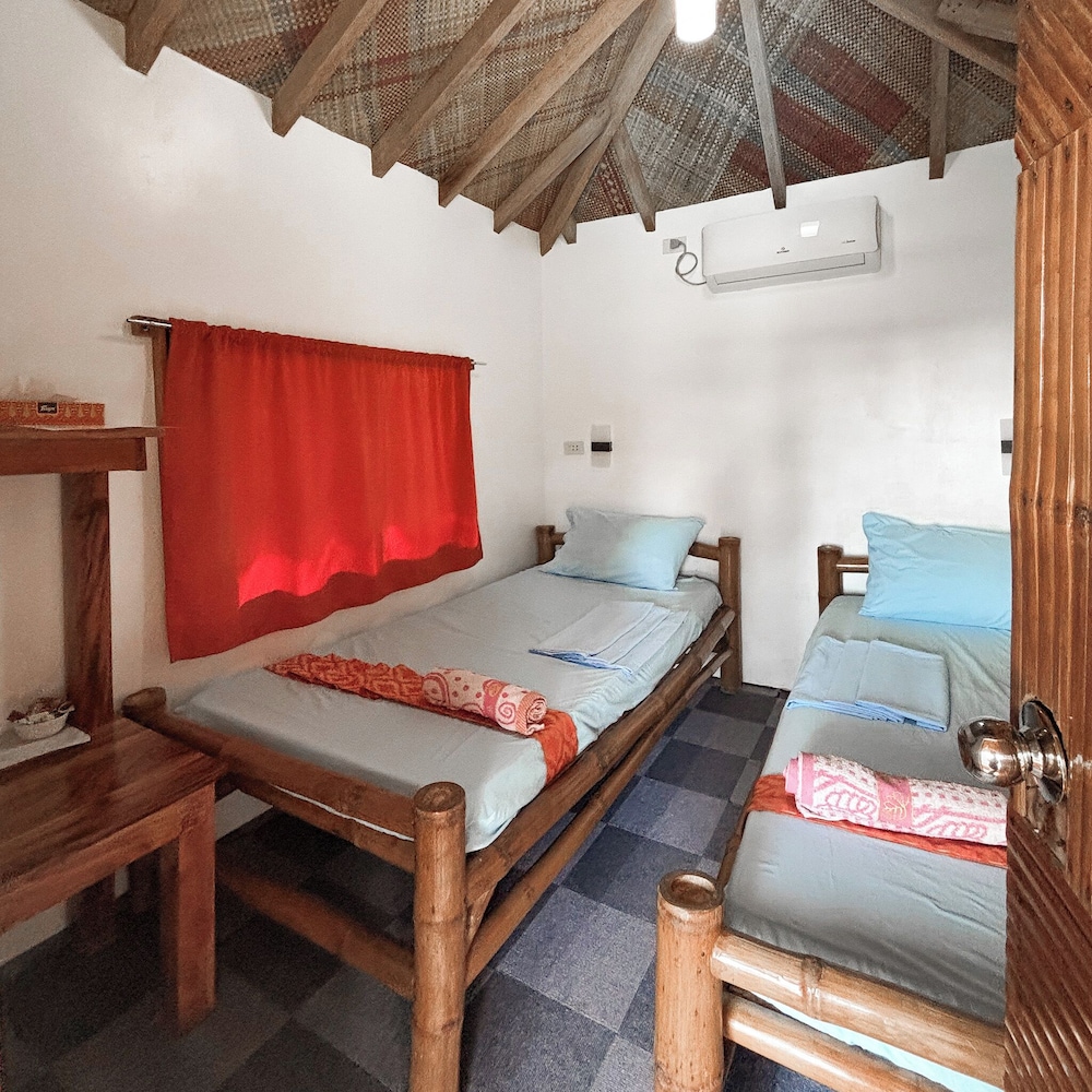 Cuestas Beach Resort & Restaurant