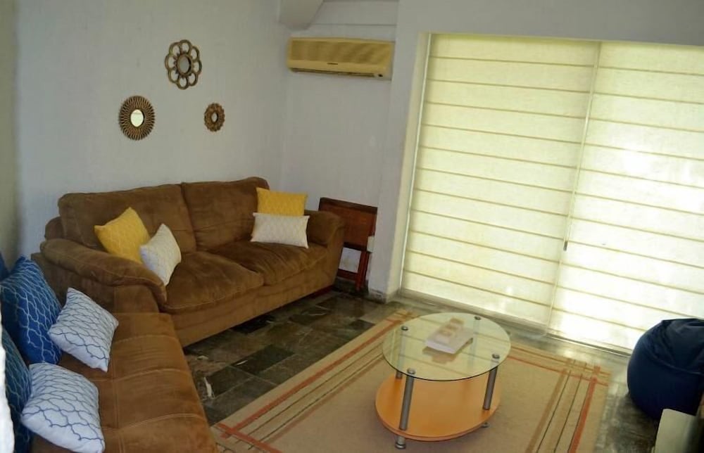 Tu Casa En Zona Hotelera a una Cuadra de la Playa