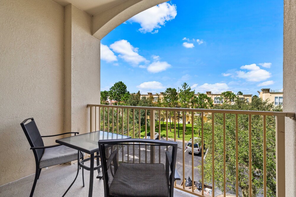 4802 Cayview Avenue #308