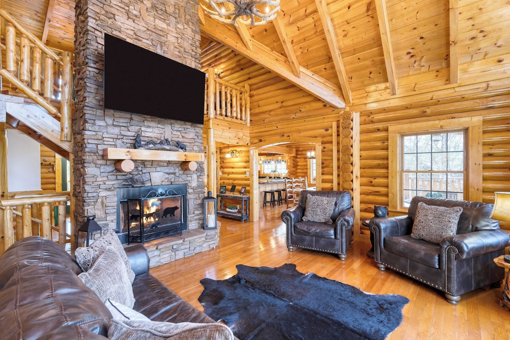 American Dream by Avantstay Deck w/ Views Theater, Game Room, Community Pool