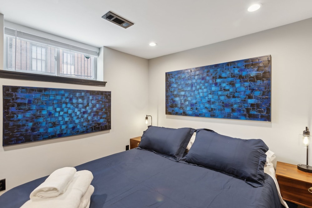 Charming 2BR Townhouse Condo in Heart of DC
