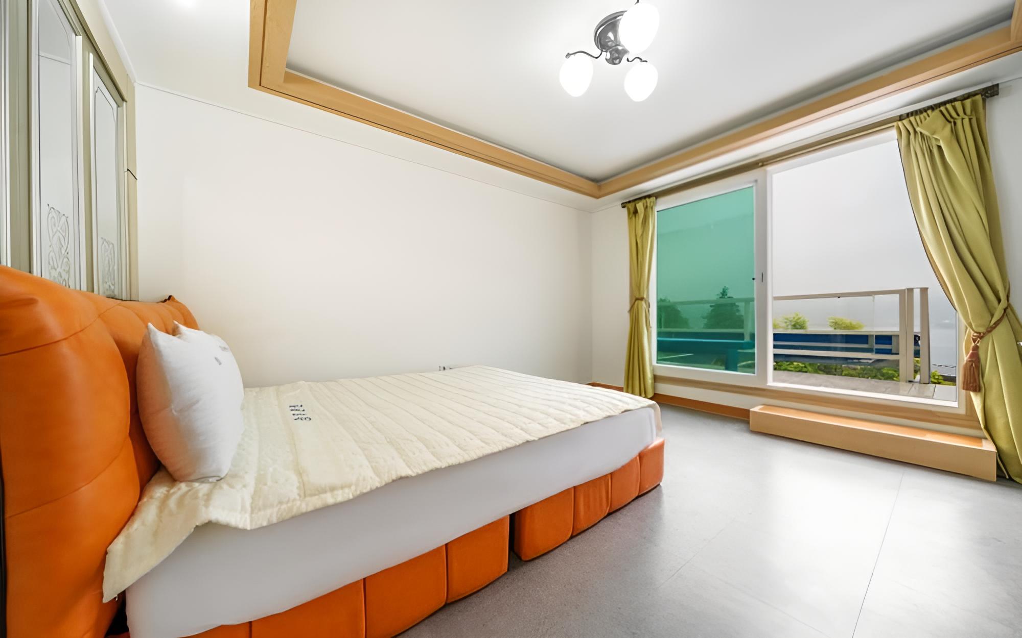 Photo 43