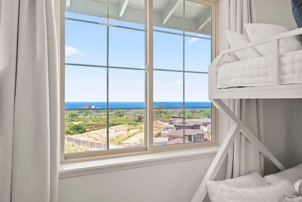 @ Marbella Lane - Paradise Point Close to Beaches