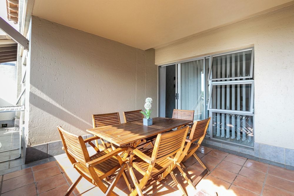 Executive Sandton City 2bedroom Apartment