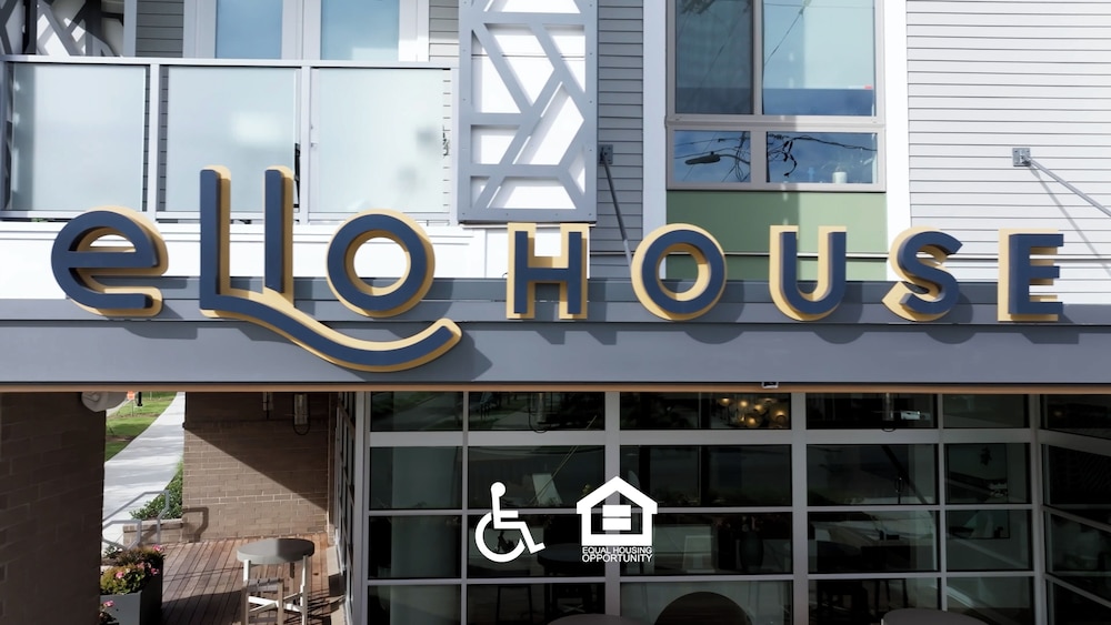 Ello House