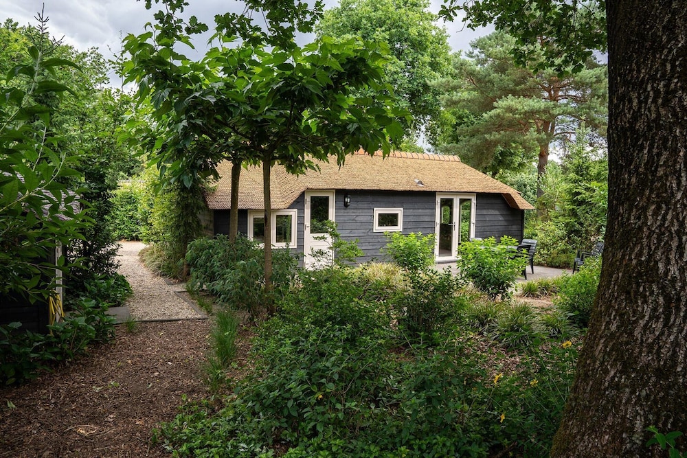 Cottage in Veluwe Near Speulderbos Forest