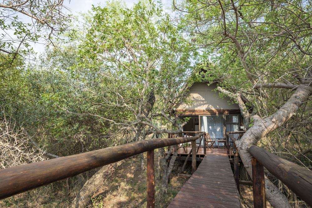 Panzi Lodge