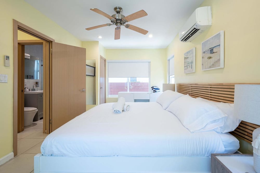 Casa Del Mar Beach Apartment Suite 1