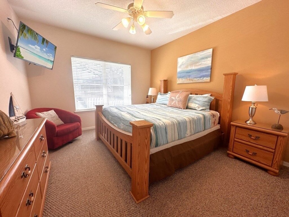 Amazing 5 Bd Home Only 8 Min From Disney 5 Bedroom Villa by RedAwning view 3
