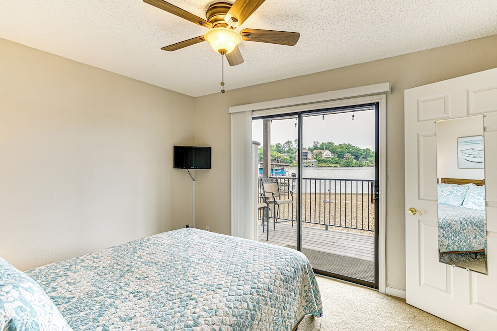 Lakefront Osage Beach Condo: Main Channel View!