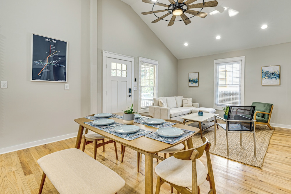 Walk to Beltline: Wfh-friendly Hub w/ Yard!