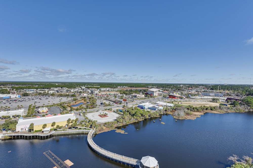 'ocean Oasis': PCB Condo w/ Balcony & Beach Views!
