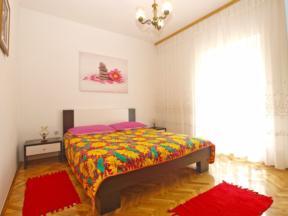 Apartments Blazenka 1270