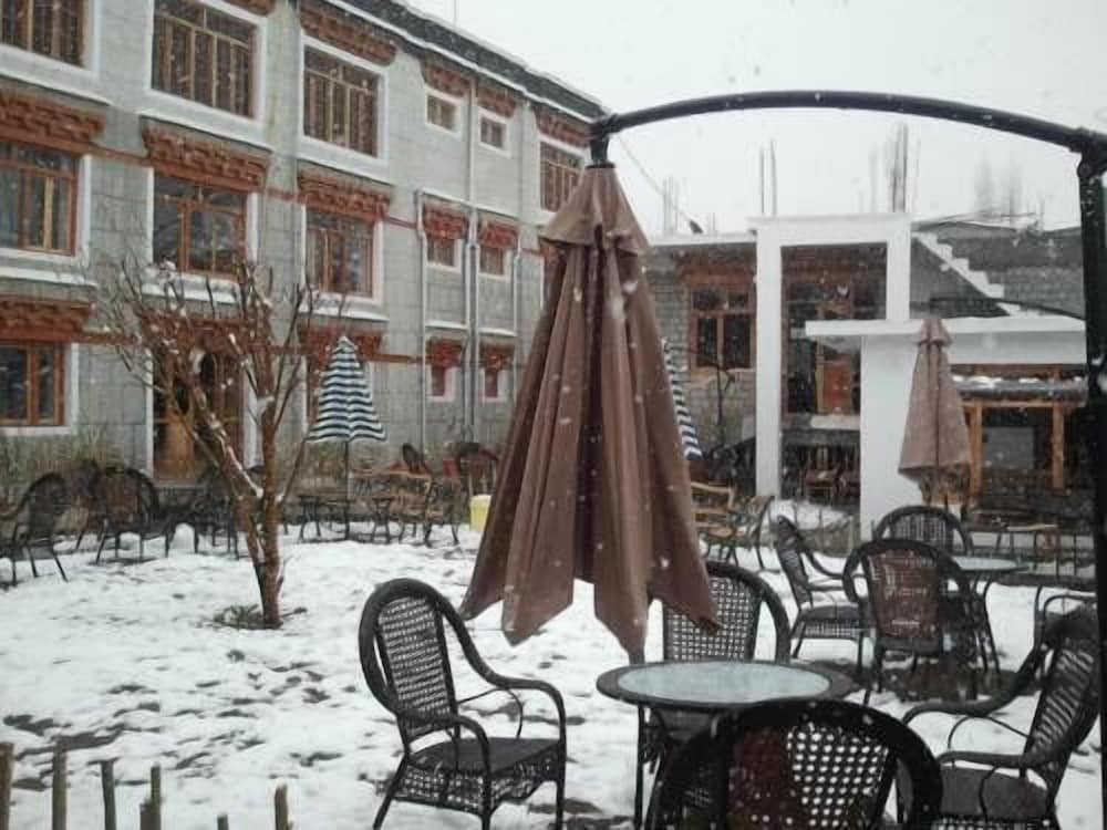 Hotel Rafica