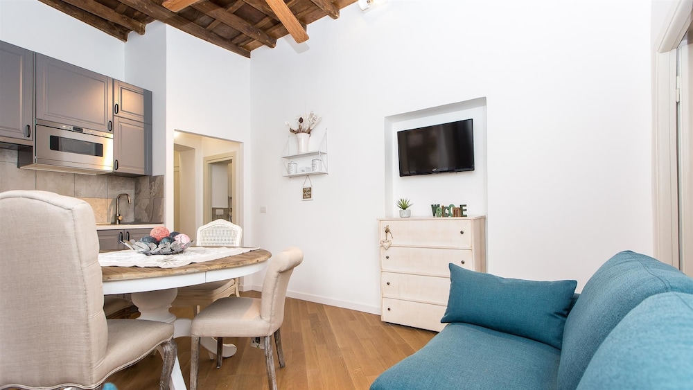 Rental In Rome Navona Atmosphere Apartment