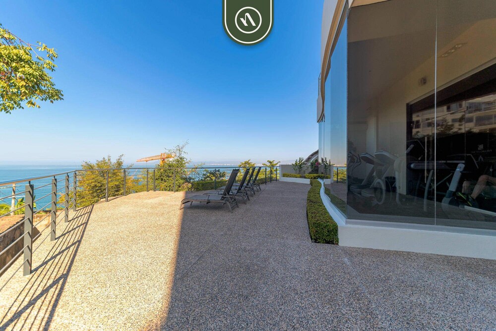Oceanview Penthouse With Private Pool - BBQ