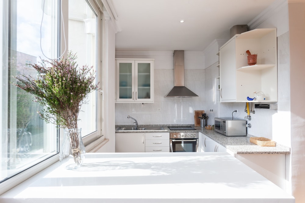 Liberty Penthouse Three-Bedroom Apartment - by LU Holidays
