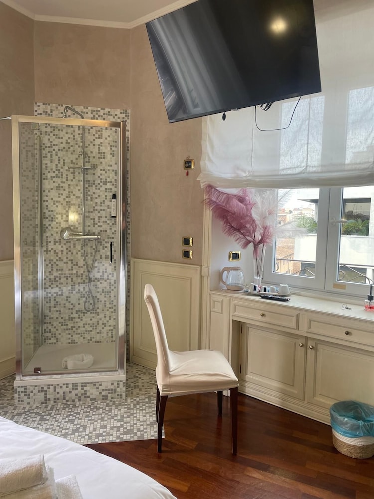 Dama Opera Elegantia Rooms