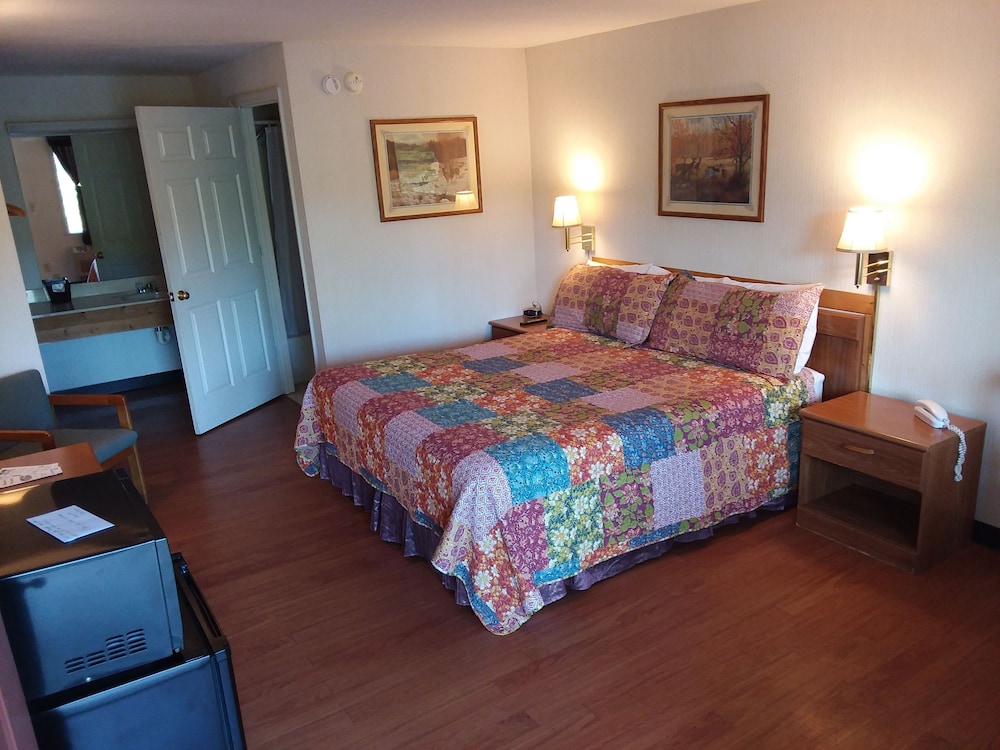 Chatuge Mountain Inn - Property Image 28