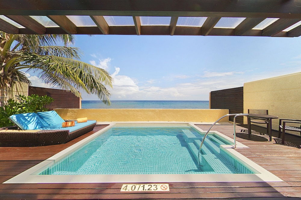 Sheraton Maldives Full Moon Resort & Spa view 4
