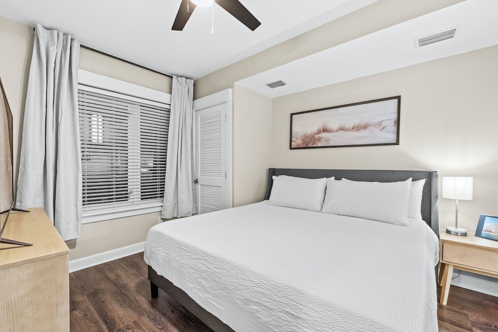 Grand Panama Beach Resort by Panhandle Getaways