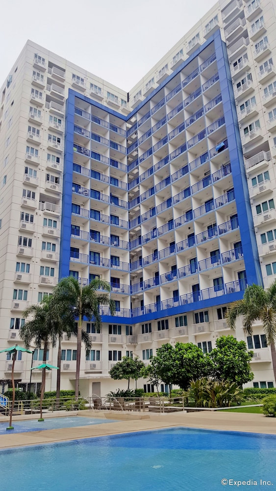 Oceanblue Manila Condotel Sea Residences