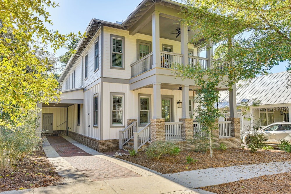 Walk to Gulf: Modern Retreat in Santa Rosa Beach!
