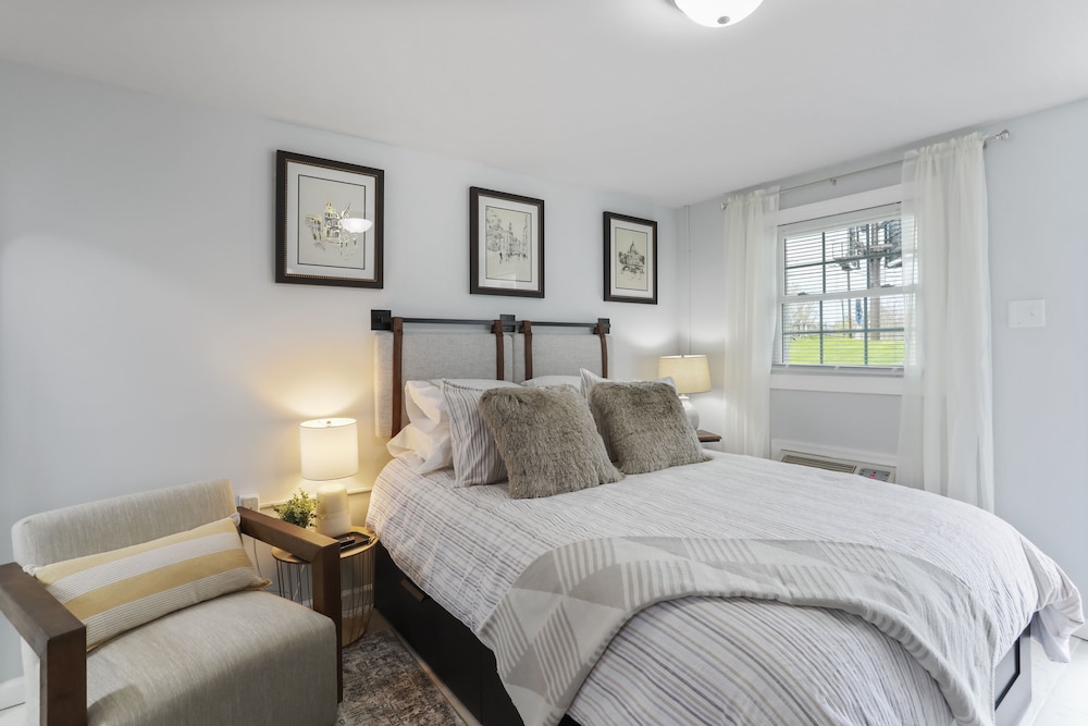 Martinsburg Vacations - The Knolls - Property Image 20