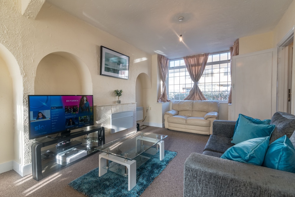 Two bedroom Serviced house