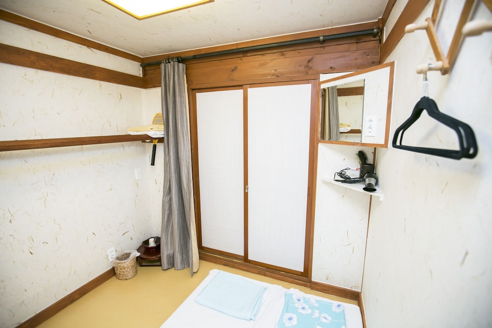 Bukchonmaru Hanok Guesthouse