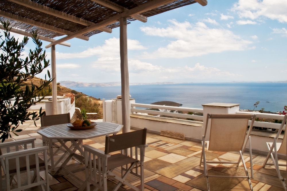 Sea View Exclusive Studios -Tinos view 4