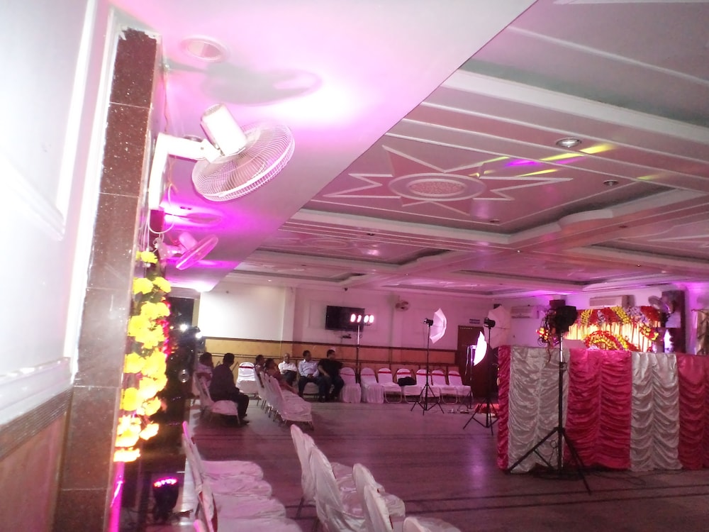 meeting & event spaces