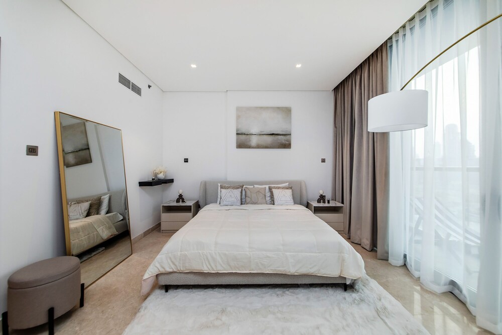 Premium 3BR with Full Burj Khalifa view