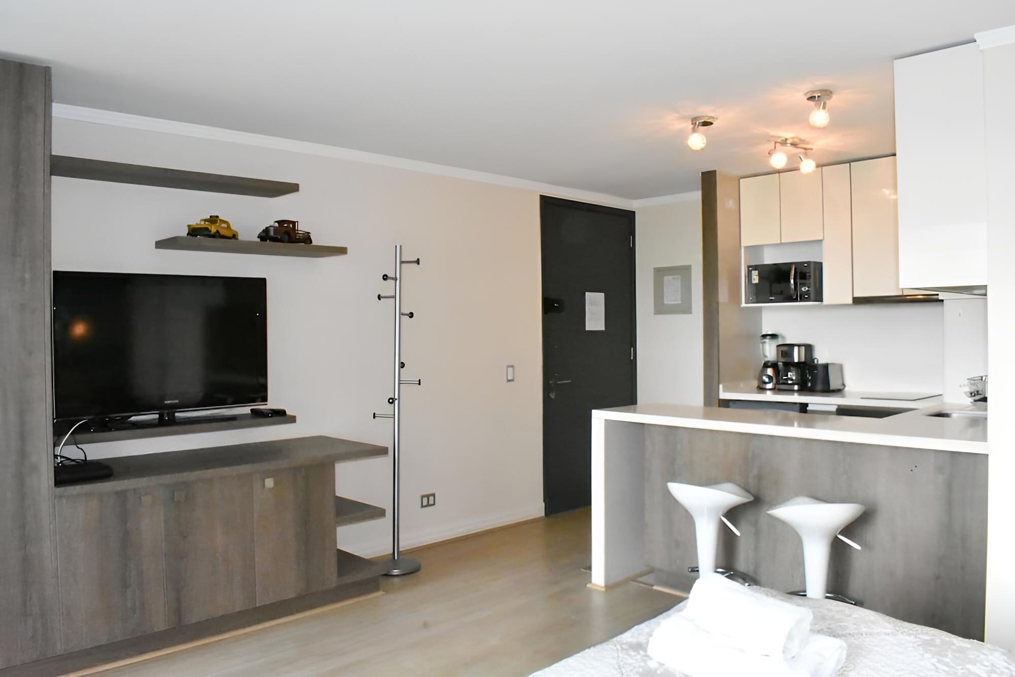 Arauco Studio w Indoor Pool Gym Next to Shopping