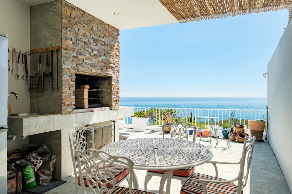 3bed With Indoor Pool and Sea Views The Sanctuary