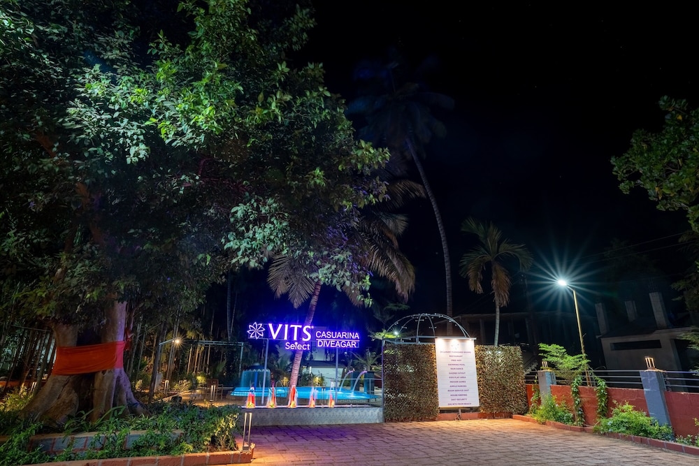 VITS Select Casuarina Diveagar