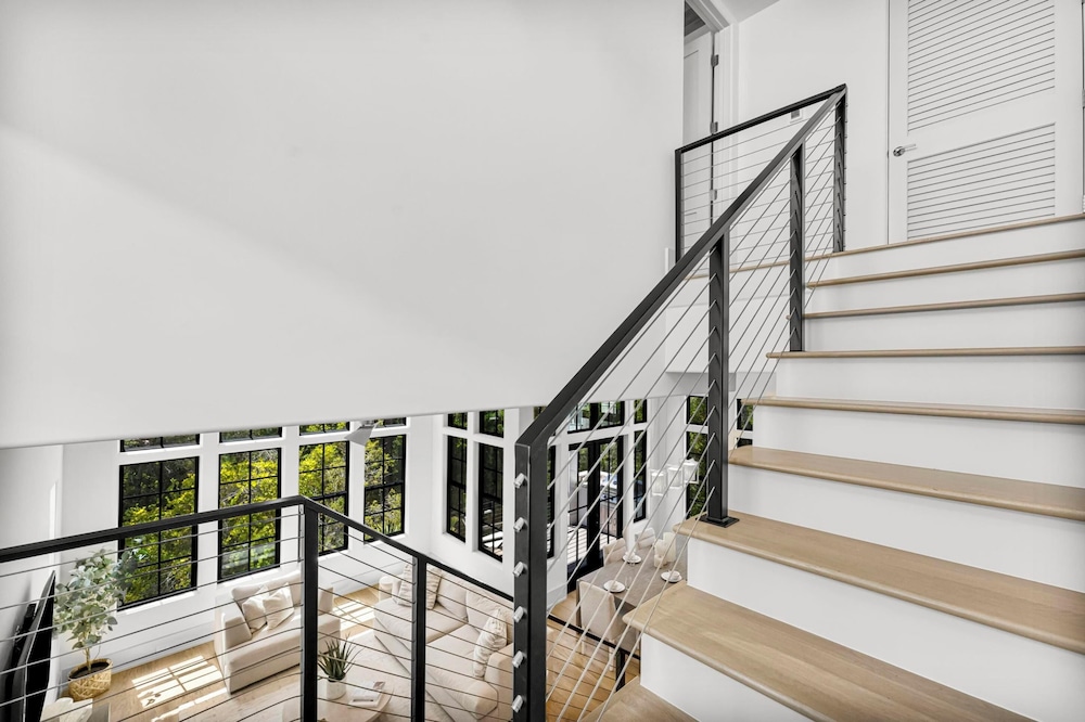 30A Beach House - Mia's Beach House