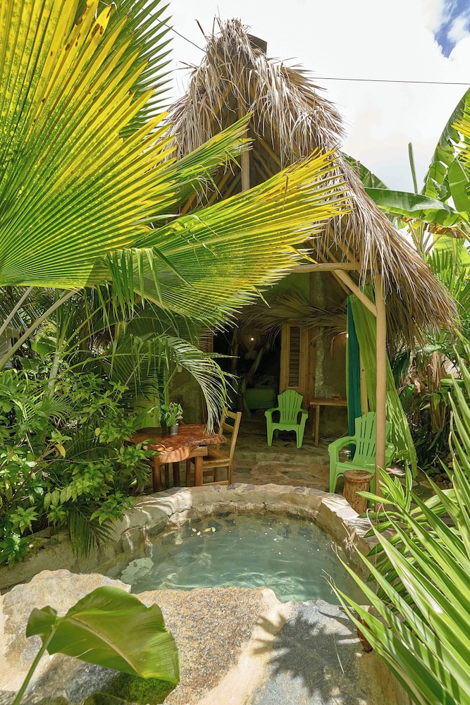CHALET TROPICAL Hotel & Restaurant-Pizzeria