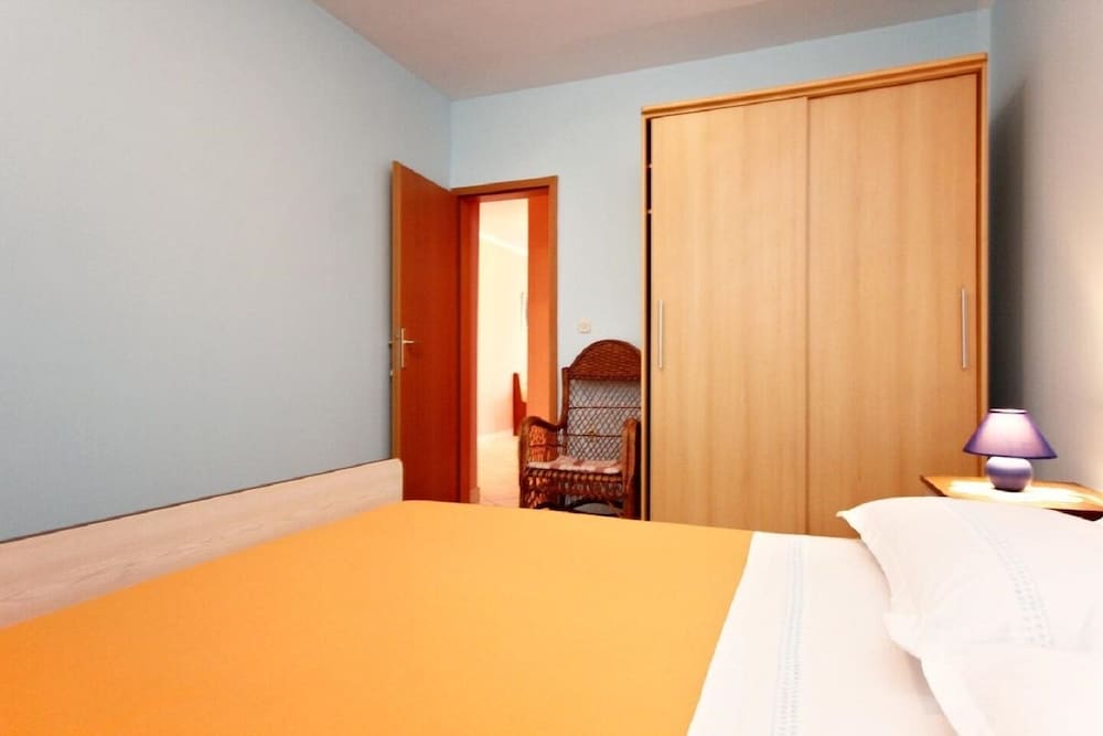 Ljube - Quiet Location & Close to the Beach - A4 view 2