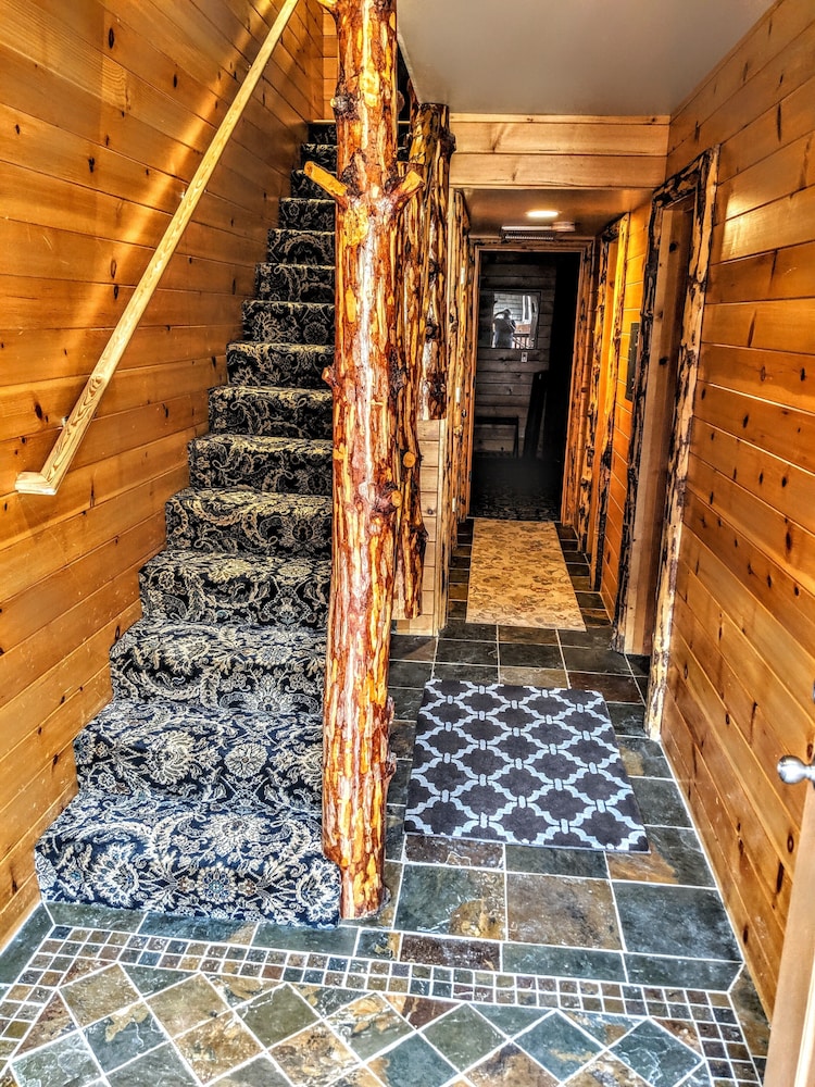 Snow Summit Townhouse Rentals & Sales