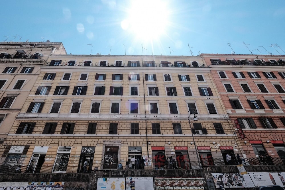 Domus Linda in Roma With 1 Bedrooms and 1 Bathrooms