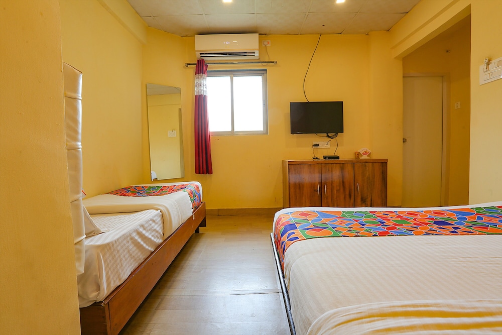 FabHotel Dream Inn I