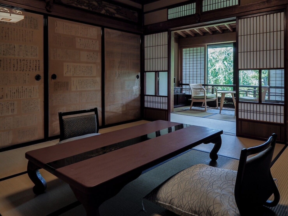 Yatsusankan