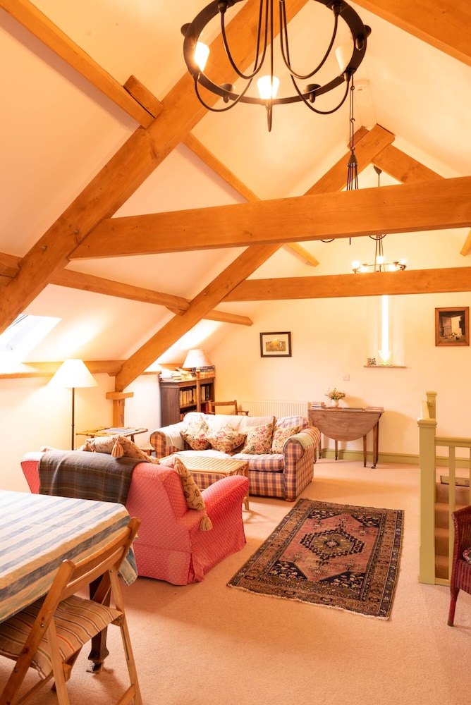 Alltybrain Farm Cottages and B&B