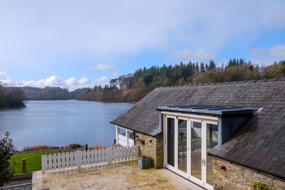 Lilymere Boat House